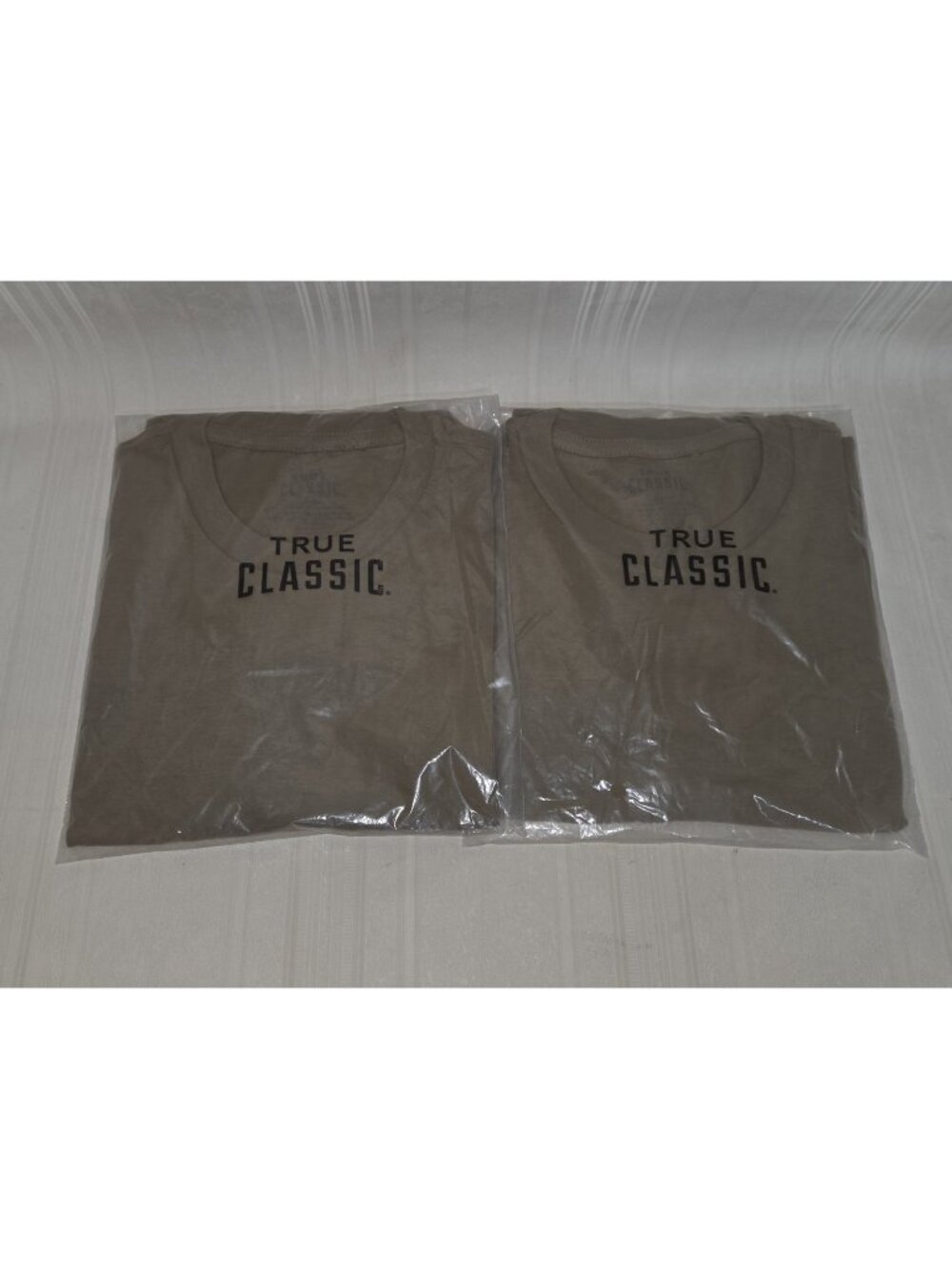 True Classic Crew Neck Tee T Shirt Tan 499 Size Medium Lot of 2 Shirts NEW